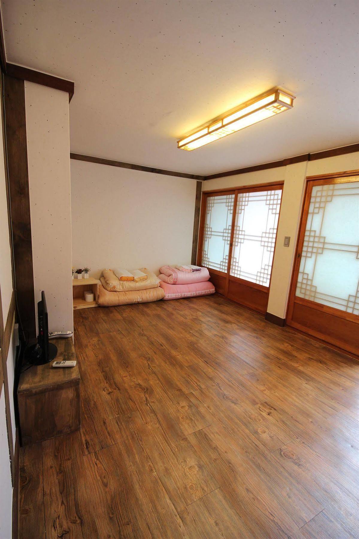 Doo Hanok Guesthouse Seoul Exterior photo