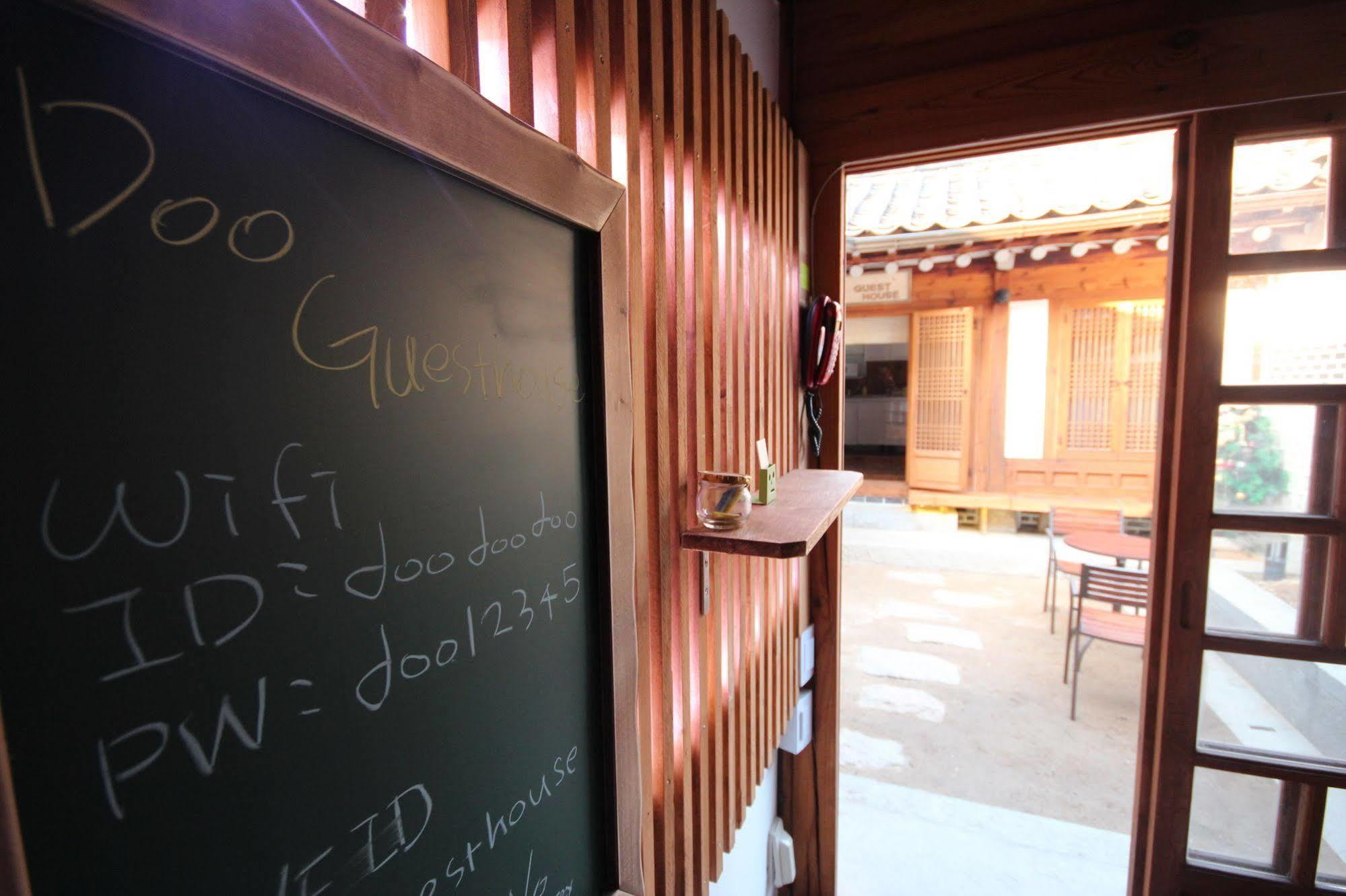 Doo Hanok Guesthouse Seoul Exterior photo