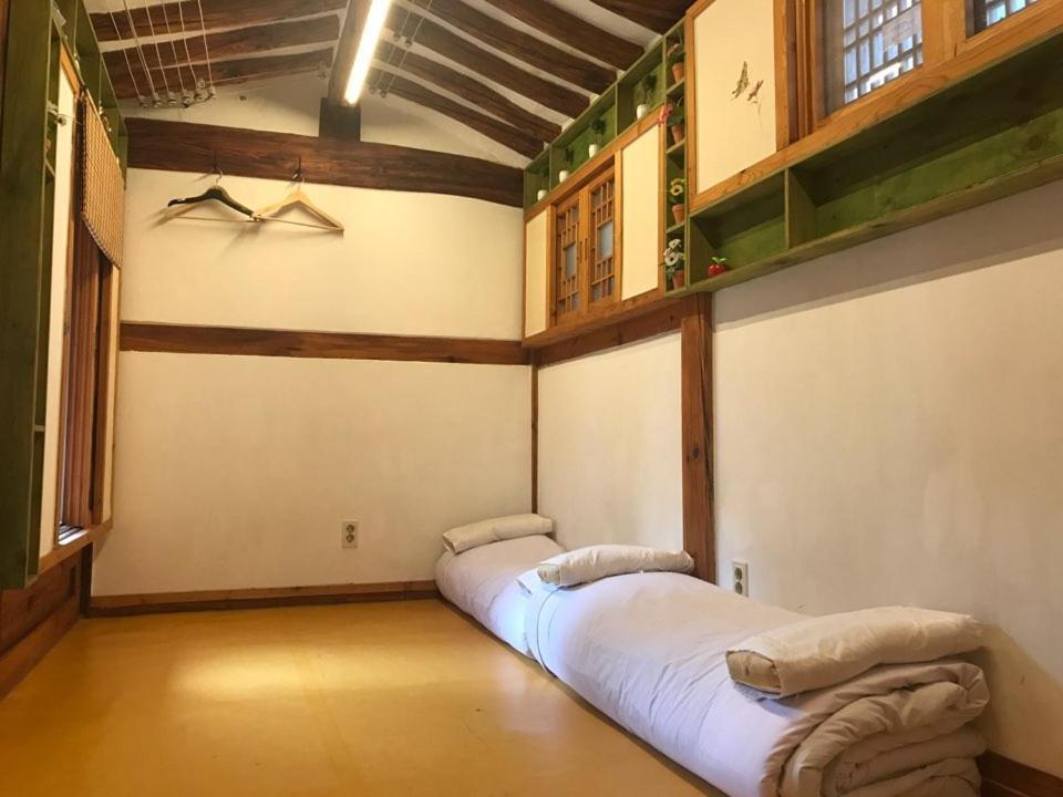 Doo Hanok Guesthouse Seoul Exterior photo